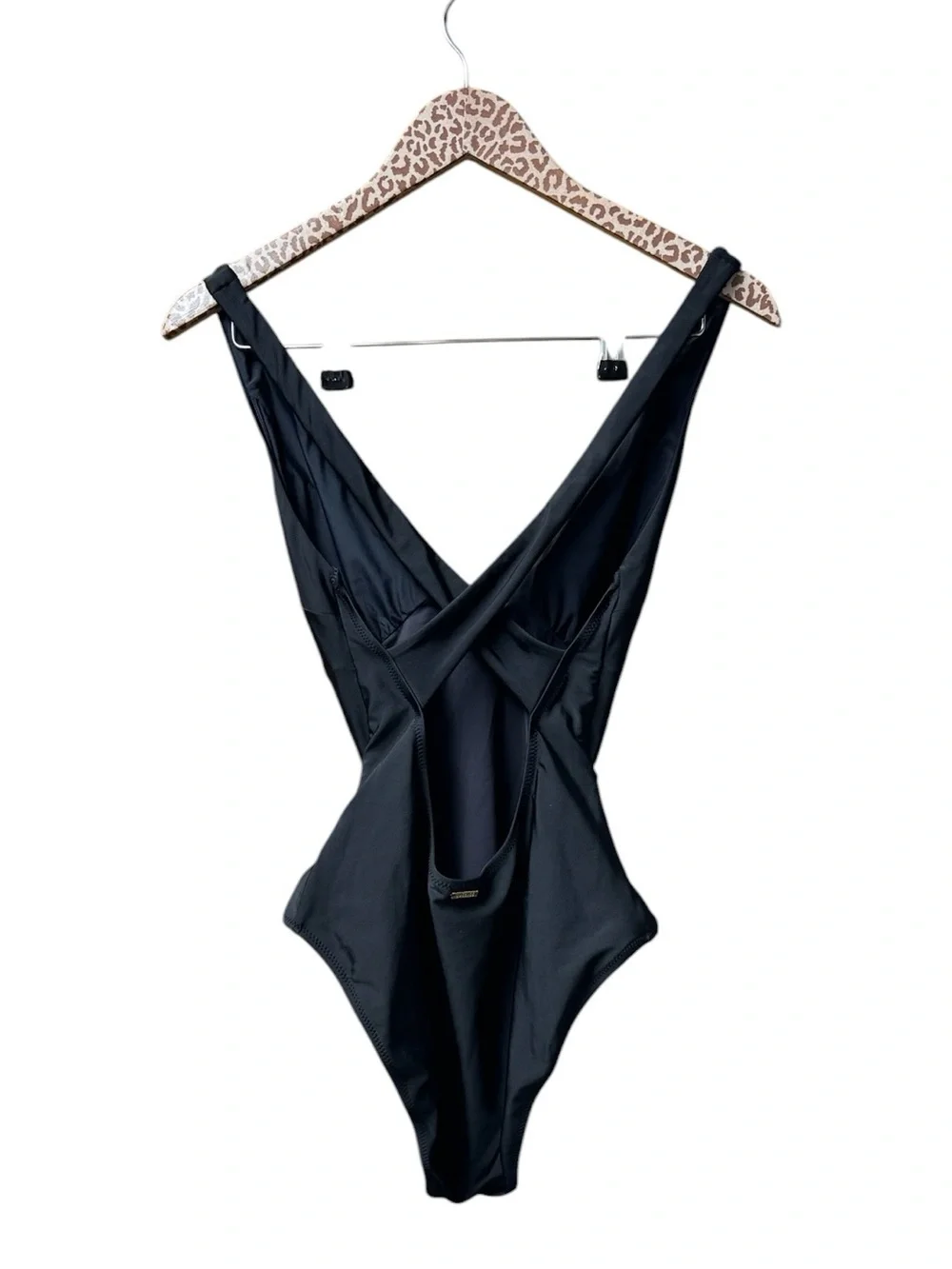 L'AGENCE Lisa Belted V-Neck One Piece Swimsuit Bathing Suit Black Medium